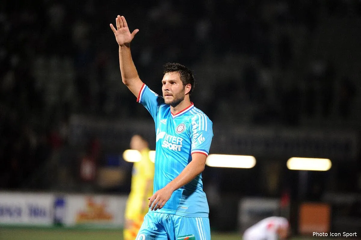 gignac elu sans surprise joueur du mois de l om iconsport pet 160912 401 1639941