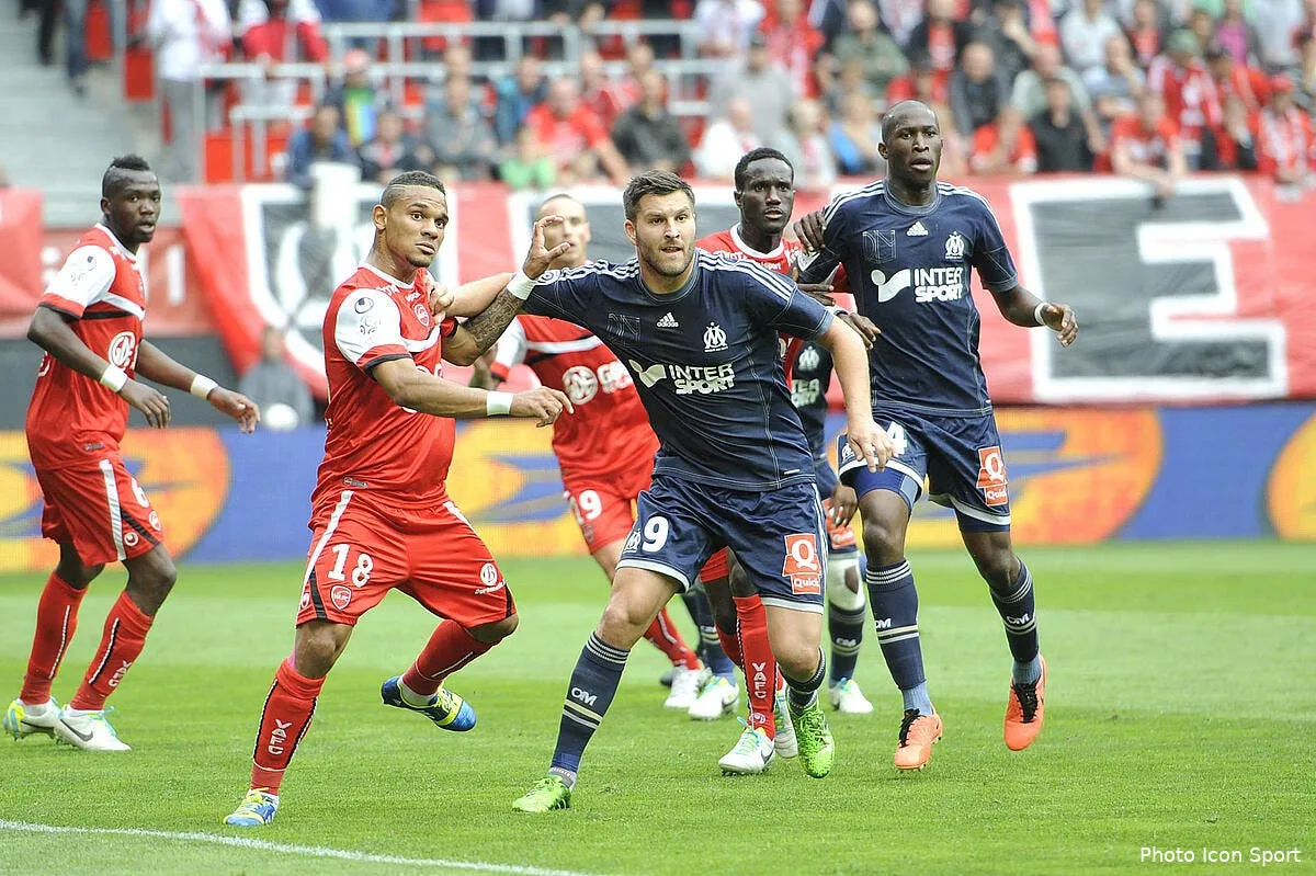 gignac est mauvais mais il marque pour riolo iconsport noe 240813 06 7164341