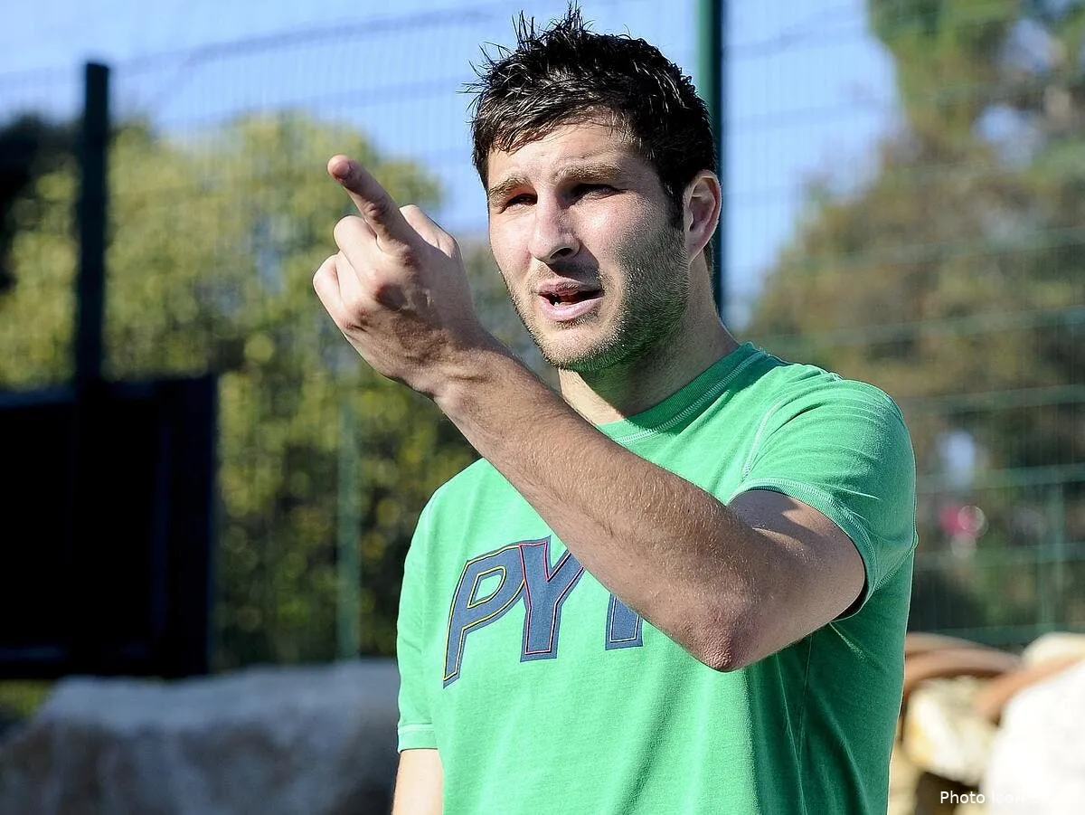 gignac et pierre menes ca a clashe sur twitter iconsport aim 161111 001 1030792