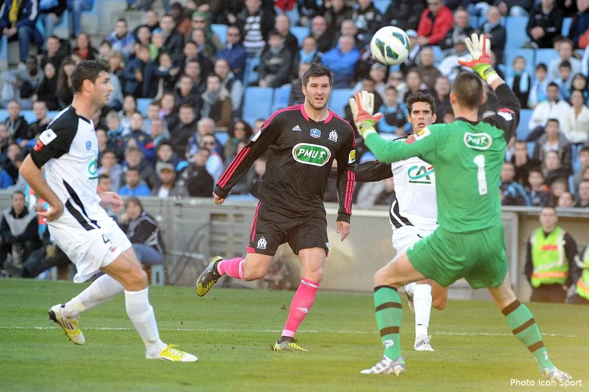 gignac sort l om d un mauvais pas face a guingamp iconsport pet 060113 08 0147041