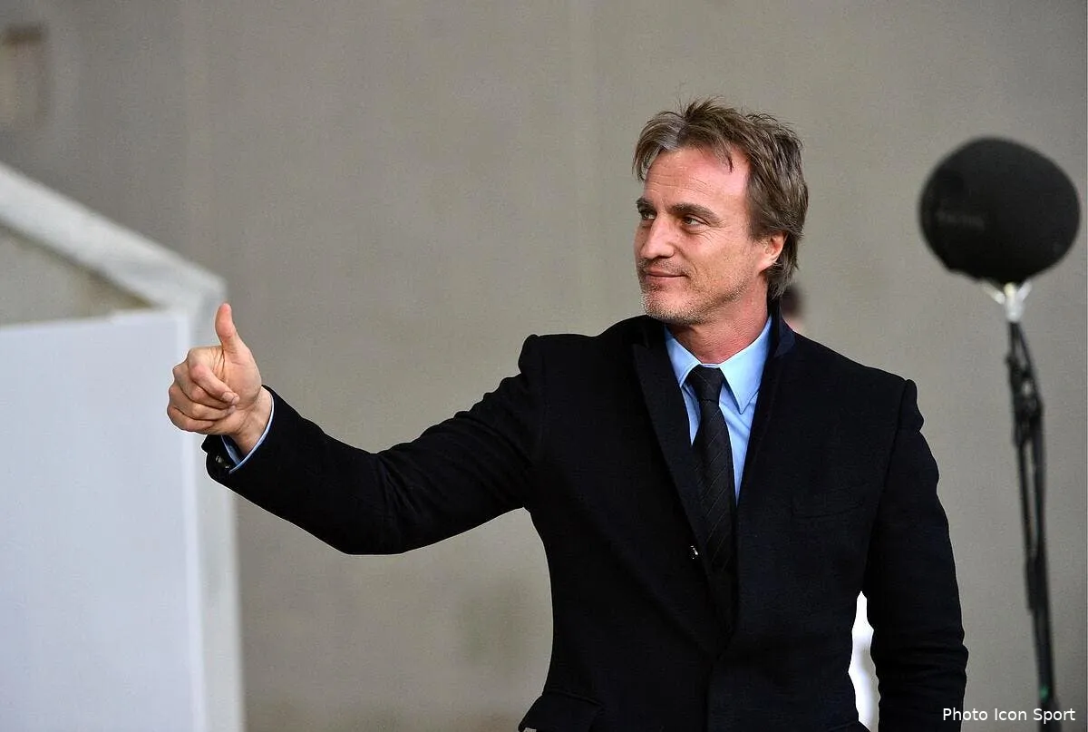 ginola a prevenu blanc ici c est paris iconsport win 140413 05 1760127