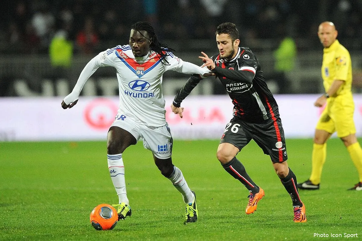 gomis capitaine de l ol a guimaraes iconsport jpt 231113 08 1671859