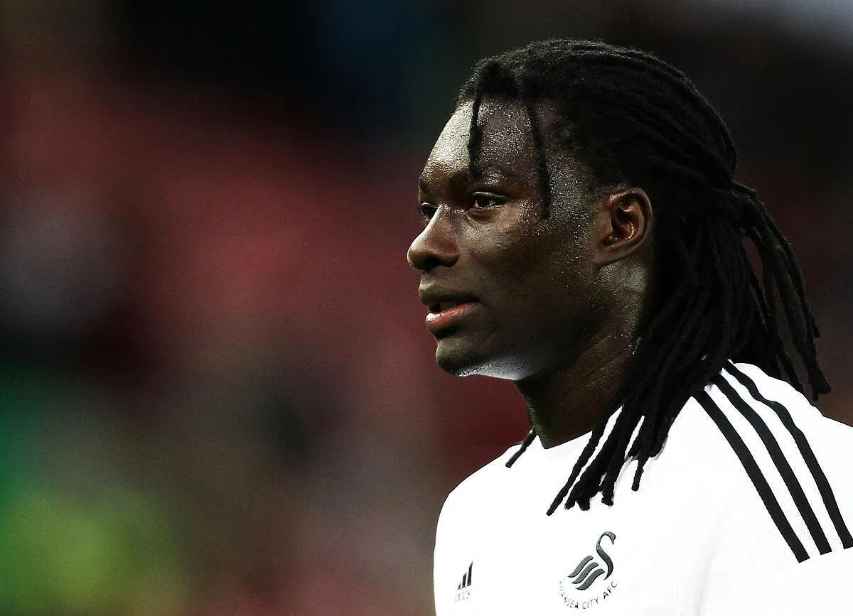 gomis veut rester swansea veut s en debarrasser gomis 8129249