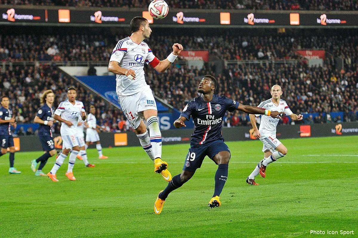 gonalons se voit tout pres des bleus iconsport meu 210914 08 9594795