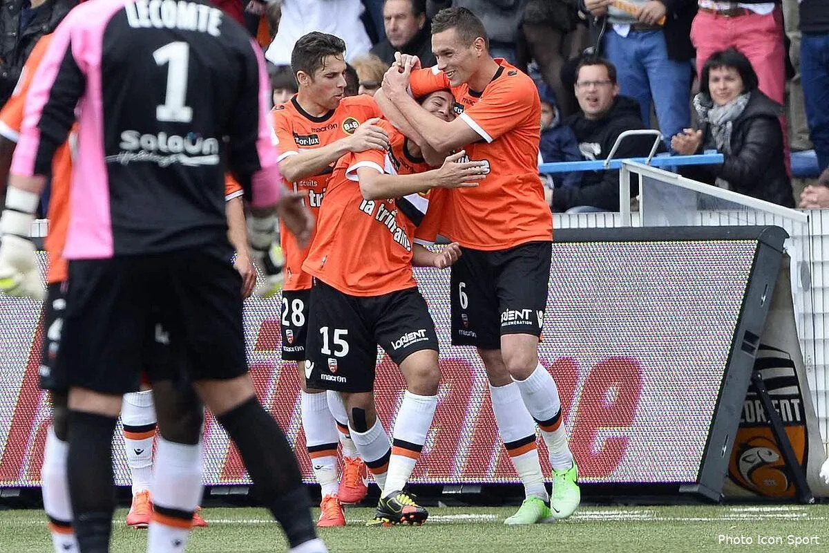 gourcuff a retrouve un peu le sourire avec son equipe iconsport por 120513 03 0356917