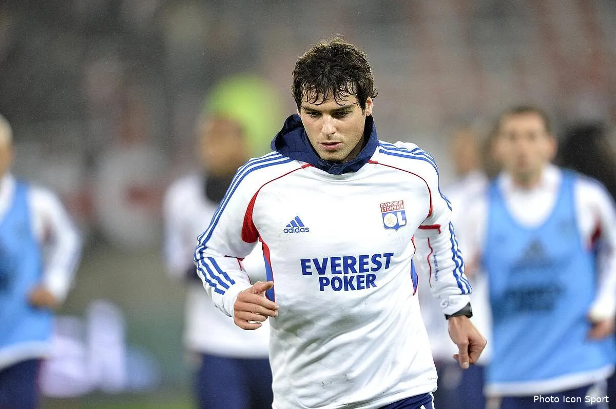 gourcuff tout proche de revenir mais encore forfait face a auxerre iconsport per 211211 74 7633309