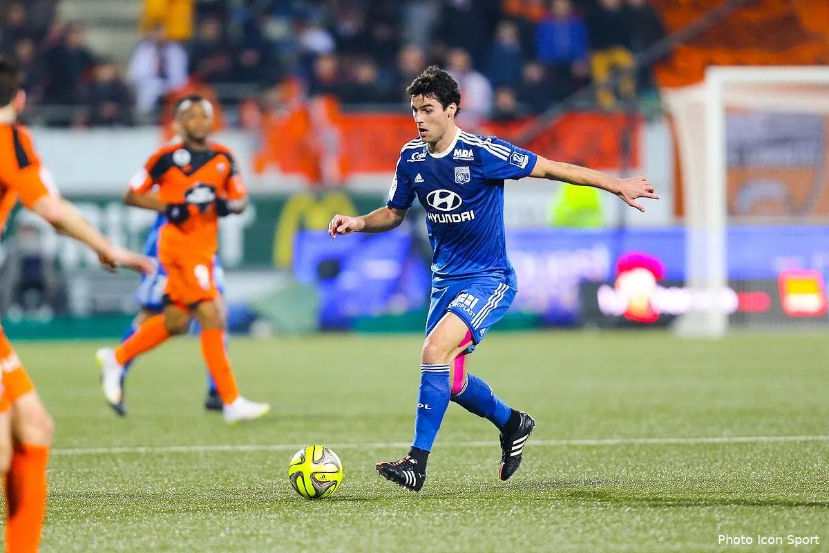 gourcuff un peu trop coach pas assez joueur a l ol iconsport vmi 150215 09 76104509