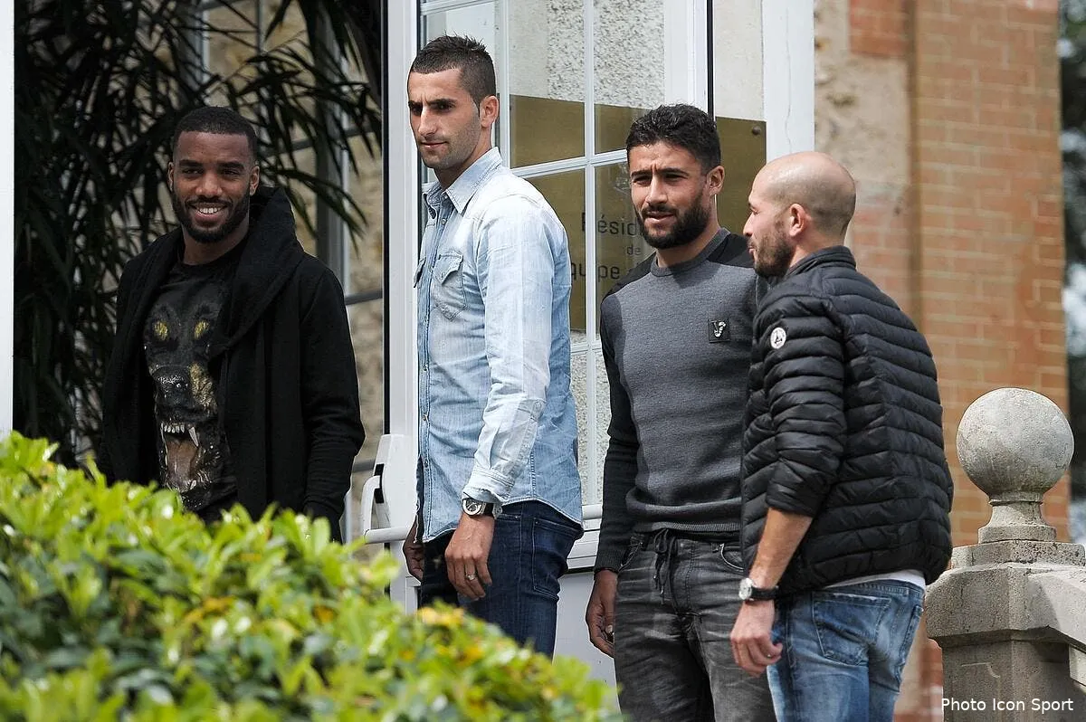 govou a une crainte pour le trio fekir valbuena lacazette iconsport fer 010615 01 02 1118545