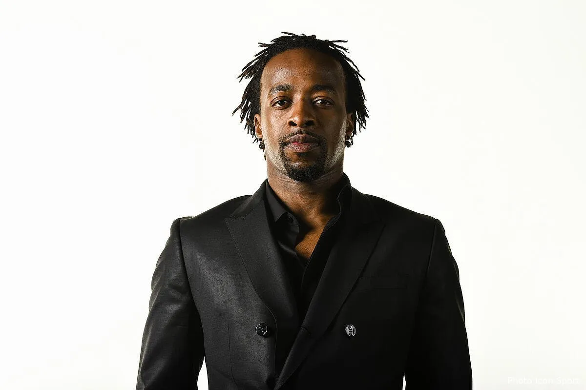 govou met sa carriere en stand by govou 184073