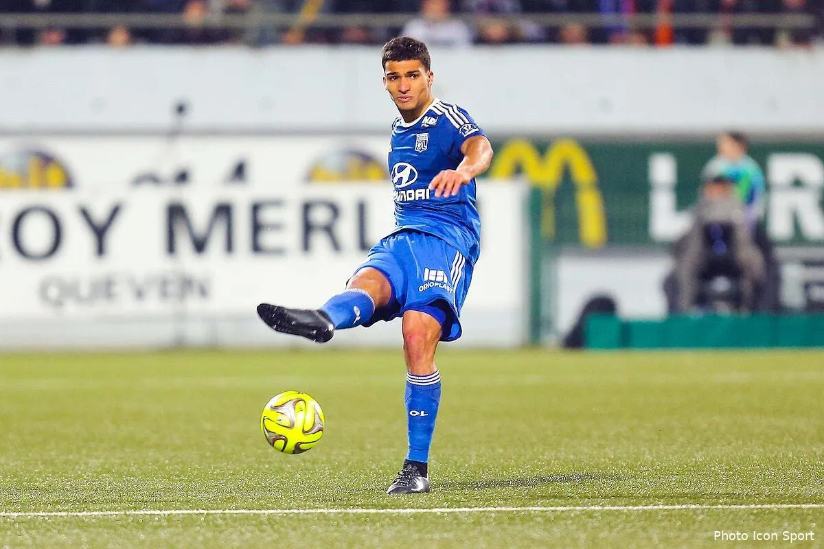 grenade degoupille pour rose l ol ne trahira pas lorient iconsport vmi 150215 09 41131789