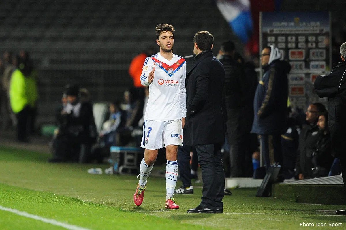 grenier aurait prefere continuer avec garde a l ol garde grenier84247