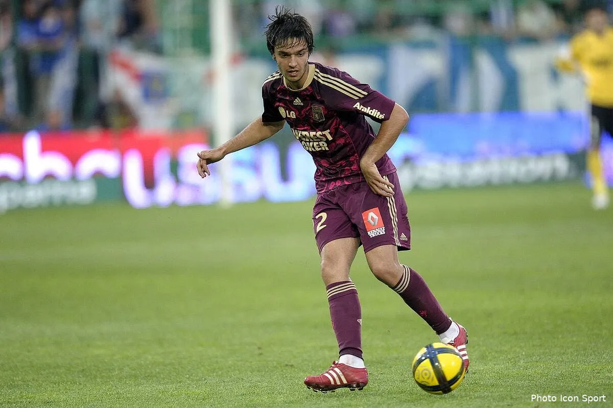 grenier ne veut pas rester au placard a l ol iconsport per 110511 97 1720792