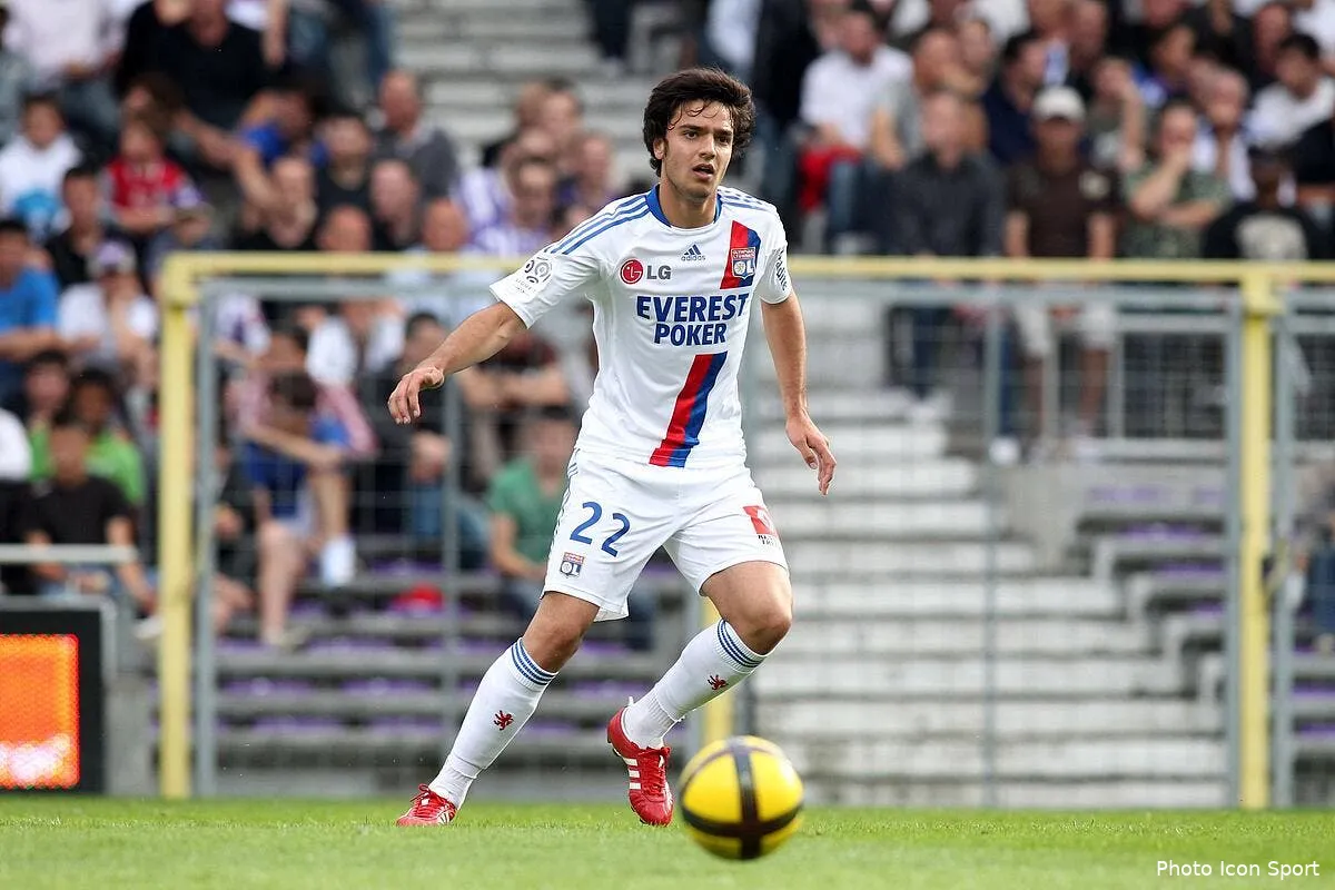 grenier tente de quitter l ol iconsport blo 010511 99 2619837