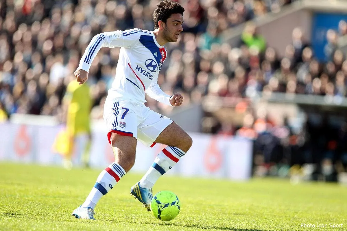 grenier va t il prolonger a l ol son agent s exprime apres une reunion iconsport blo 170213 05 3550817