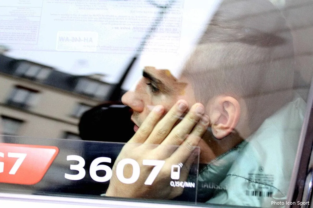 griezmann a honte apres sa viree nocturne chez les bleuets iconsport fid 081112 05 0444249