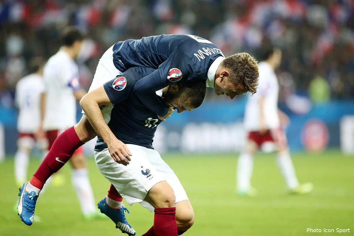 griezmann responsable de la blessure de benzema iconsport hao 081015 05 44122803