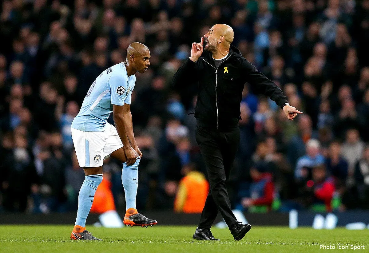 guardiola compte les erreurs de l arbitre et il y en a beaucoup iconsport icon pa 35936884215409