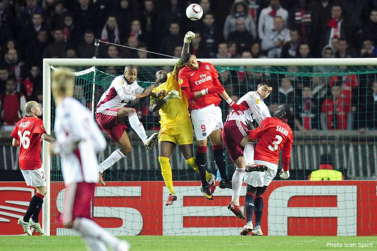 guillaume hoarau n ecoutait pas edel au psg iconsport cuc 170311 37 0532007