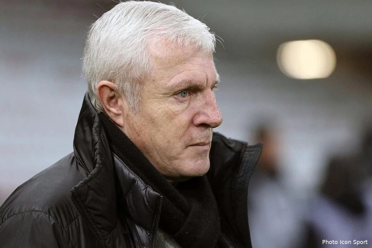 guinee luis fernandez se justifie ca ne suffira peut etre pas luis fernandez 1137894