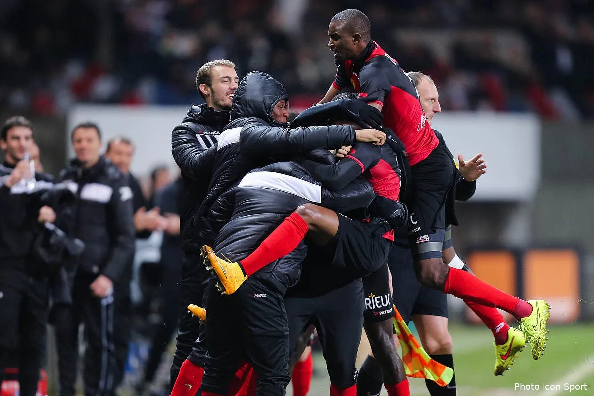 guingamp espere etre reparti en avant iconsport vmi 031214 01 0398391