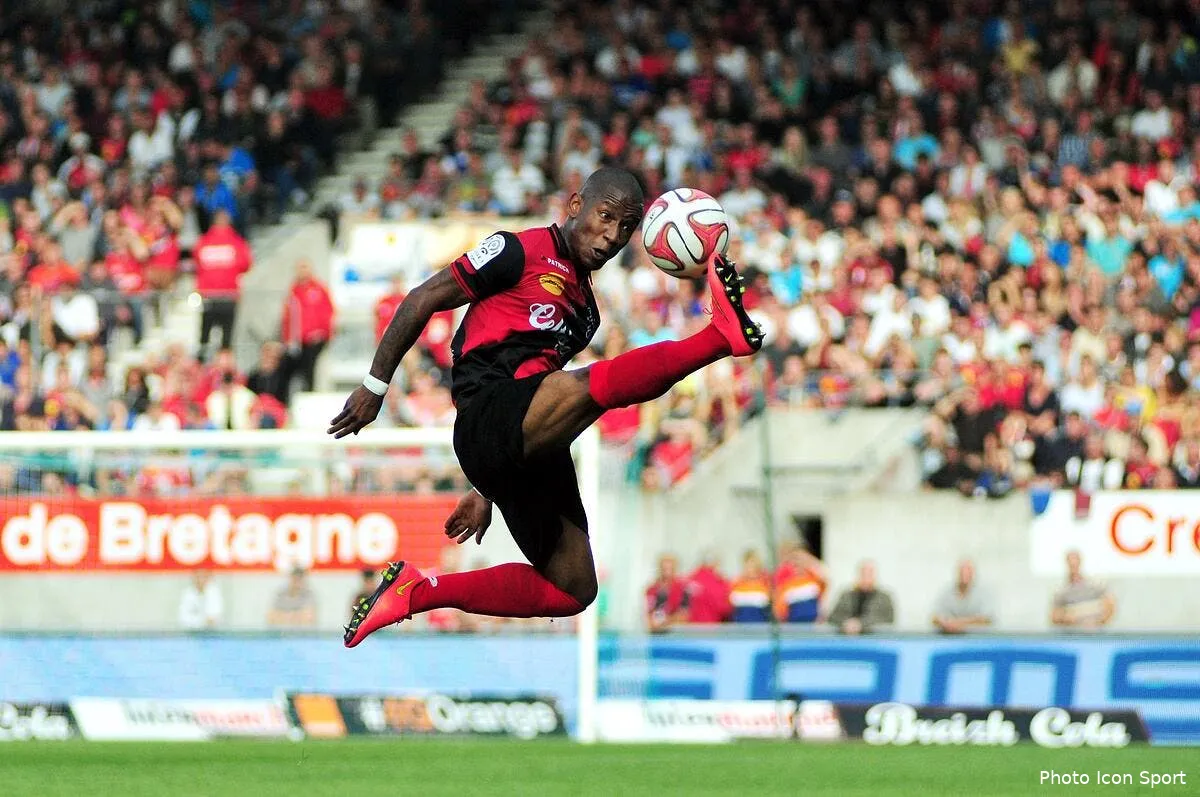 guingamp la renaissance avant florence iconsport leb 140914 05 0192085