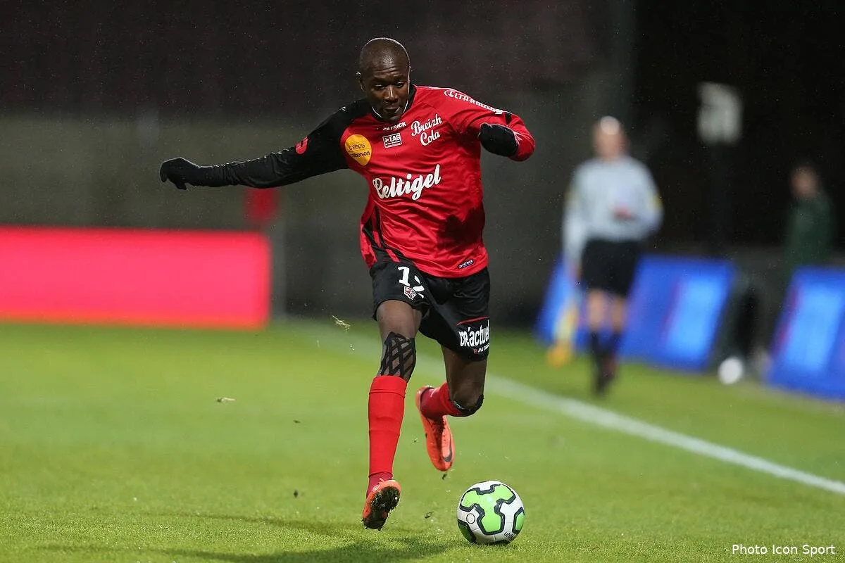 guingamp ouvre la porte a l om pour imbula iconsport vmi 031212 02 1761675