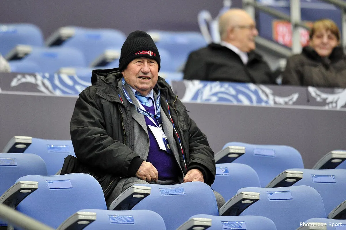 guy roux pourrait sauver l aj auxerre de la relegation iconsport noe 280412 58 2852561