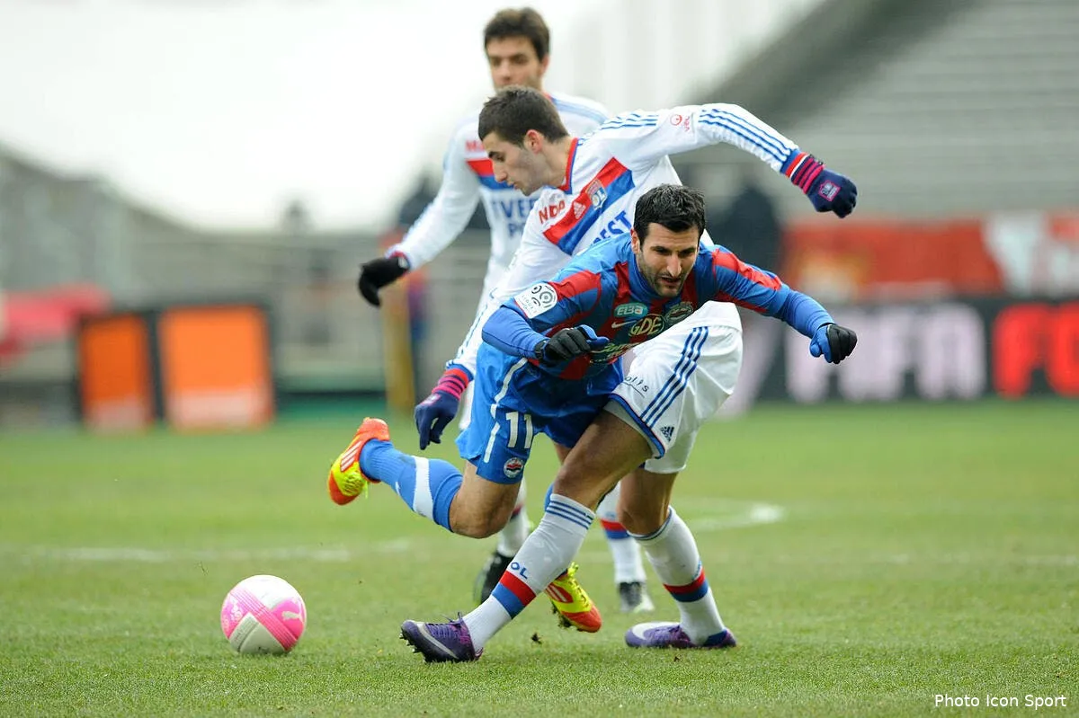 heureux comme un paf apres une victoire a lyon iconsport jpt 110212 05 0631021