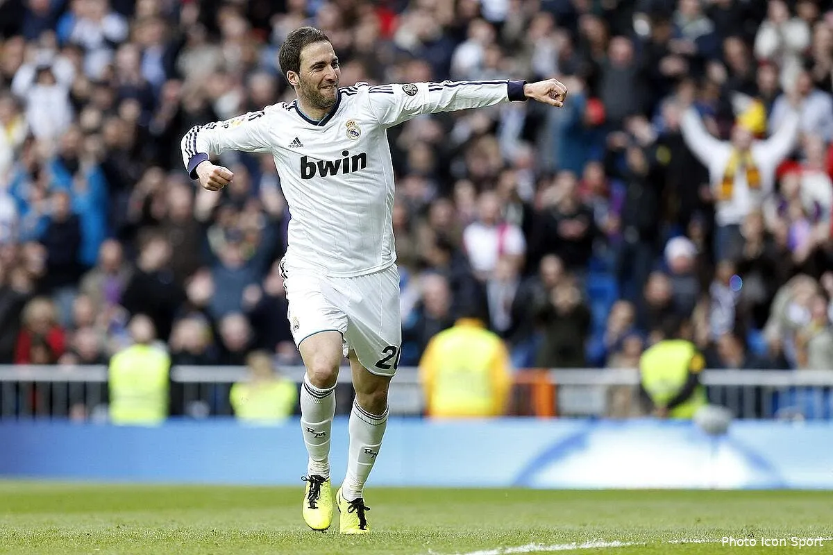 higuain deja d accord avec la juventus turin iconsport alf 060413 08 1357813