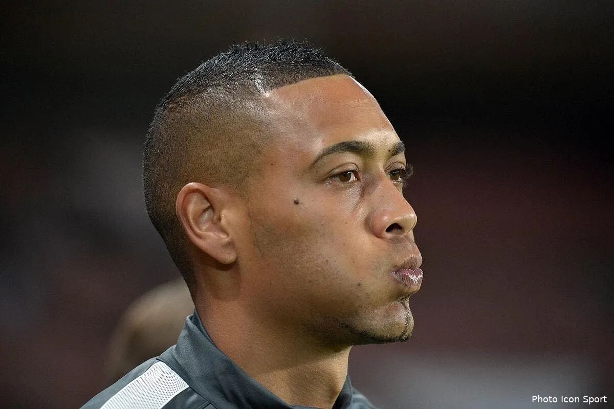 hoarau a pris le cash en chine et revient jouer au foot iconsport win 140912 08 2473495