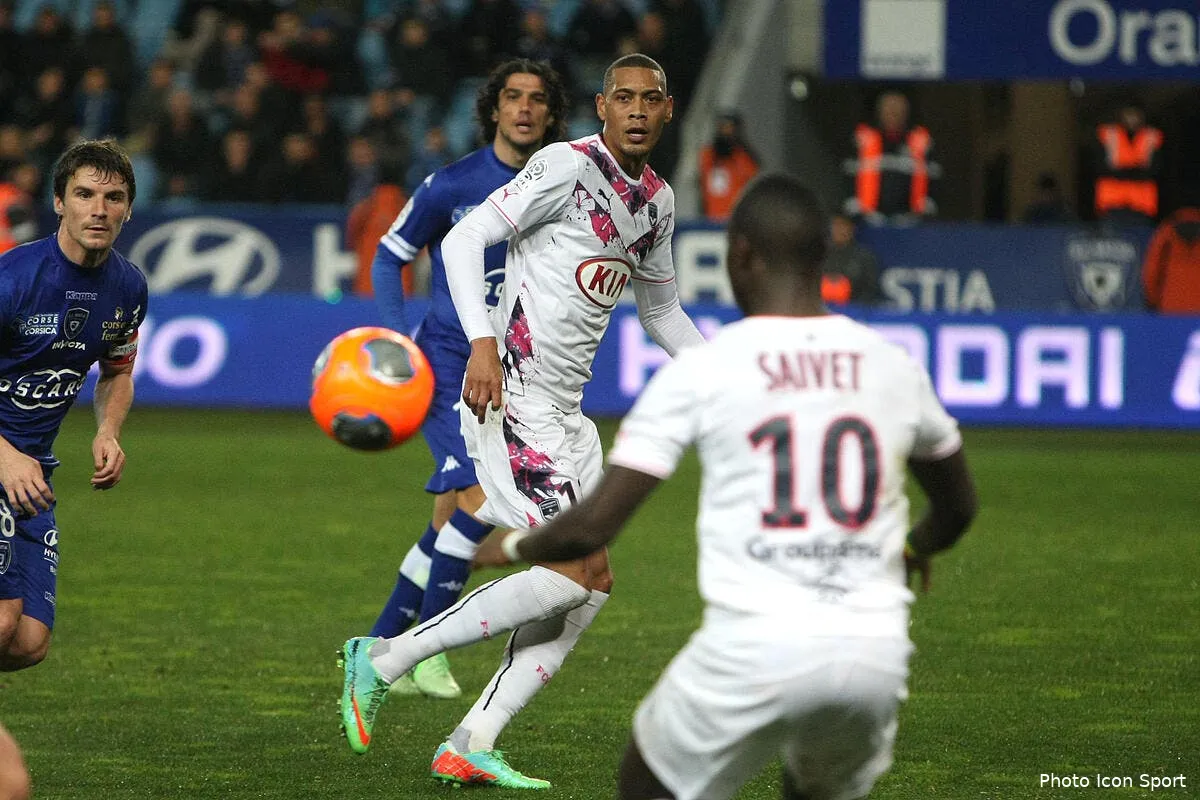 hoarau arrive et bordeaux cherche un buteur iconsport mae 180113 61 1274399