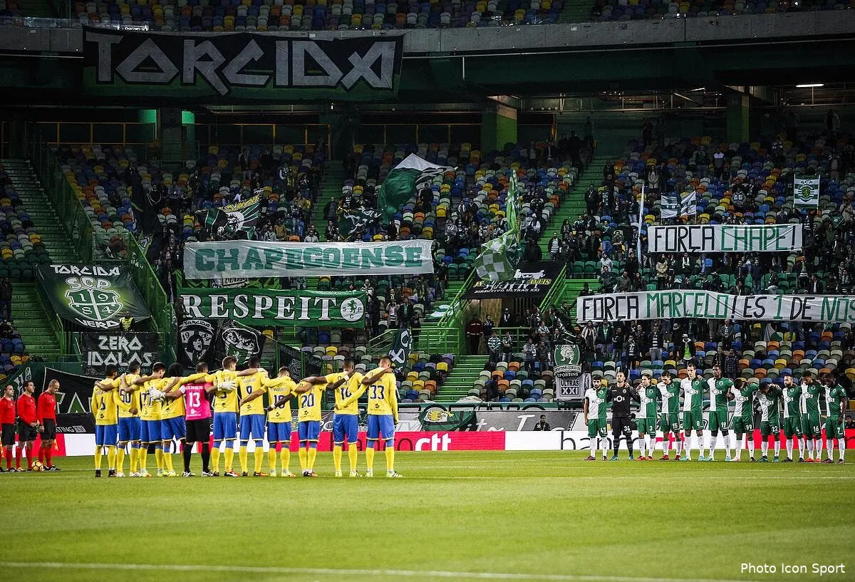 hommage chapecoense une minute de silence sur tous les terrains du monde iconsport glo 301116 93 12162790