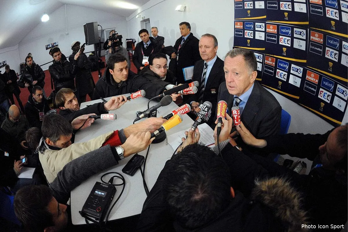 huit joueurs de l ol convoques devant le conseil d ethique le 21 mai iconsport jpt 271010 44 5734758