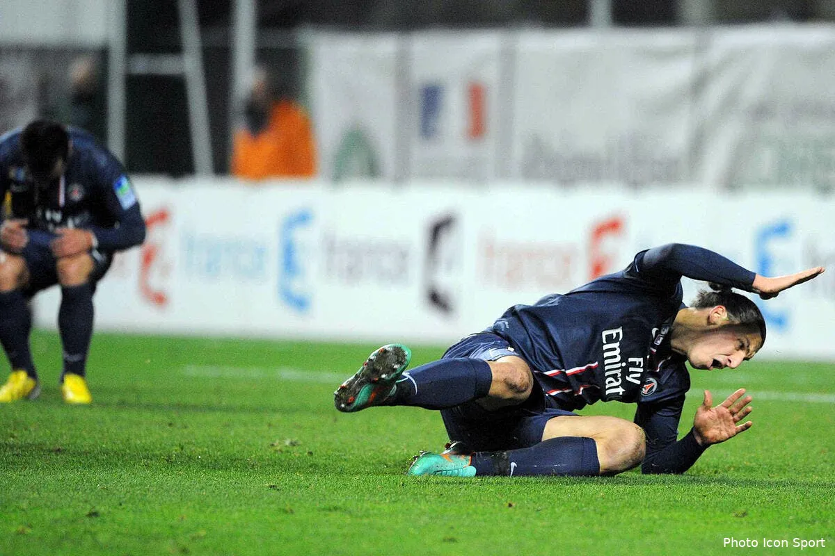 ibra peut poser de gros problemes au vestiaire du psg iconsport jpt 271112 08 0444191