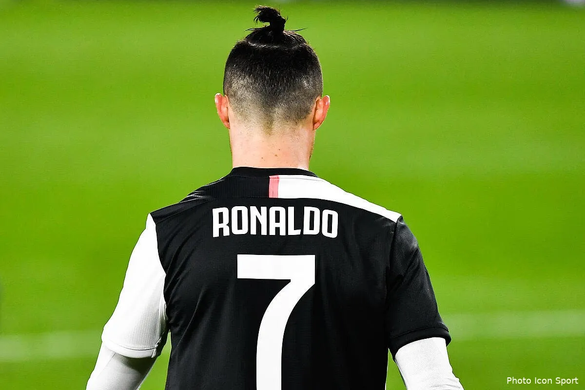 il n y a pas photo cet attaquant met la misere a cristiano ronaldo icon lp 11177496283901