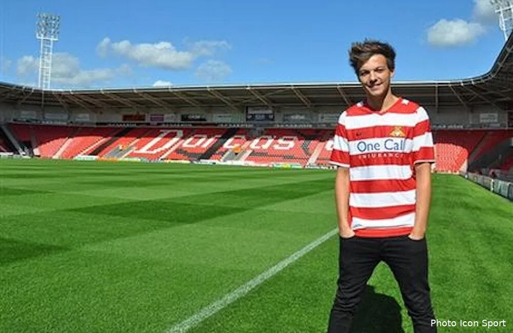 il tacle un membre de one direction et se retrouve menace de mort oned65141