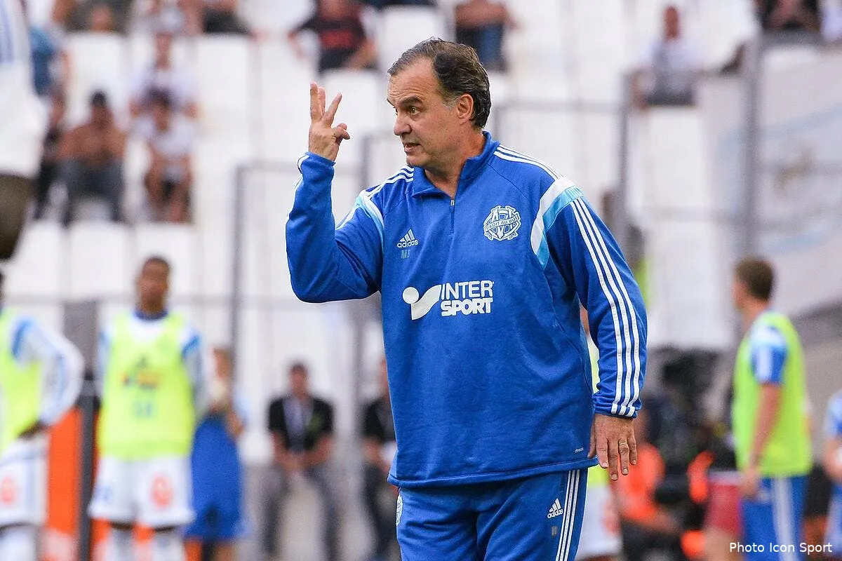 incendie par les fans de l om praud en rajoute une couche sur bielsa bielsa 10110175