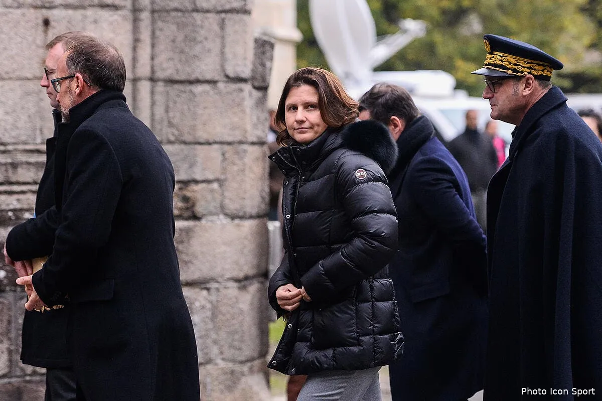 incidents mme maracineanu chassee du stade du red star icon bap 191119 93 32272679