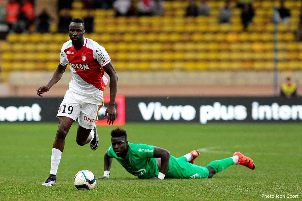 incroyable traore un quadruple et un rouge pendant la mi temps iconsport mag 131215 02 02129565