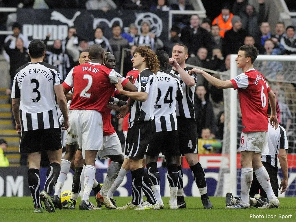 interpol n enquete pas sur newcastle arsenal 66796 15174