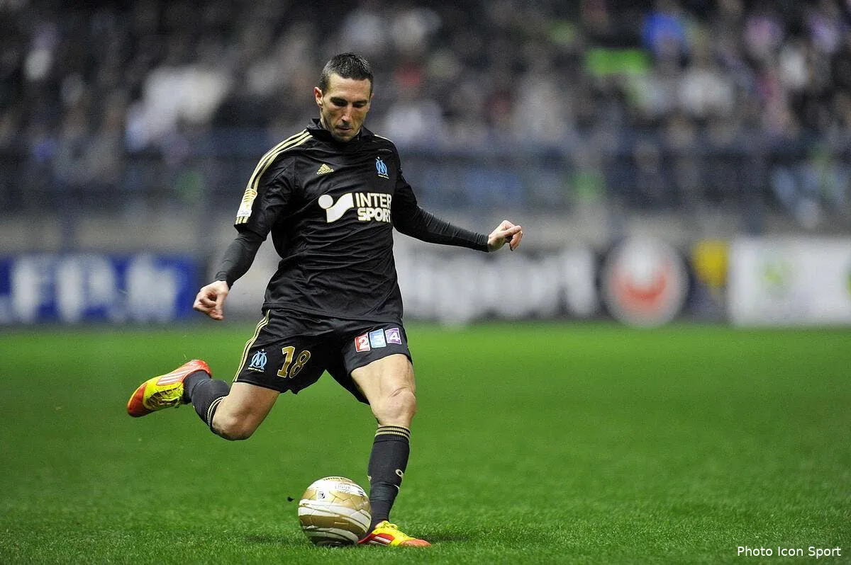 intersport debarque betclic du maillot de l om iconsport noe 100112 05 4129815