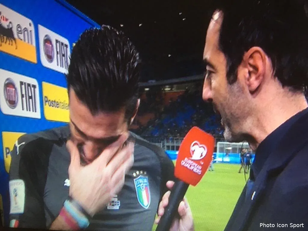 ita buffon en pleurs apres l elimination de l italie doi0iw wkaac il199657