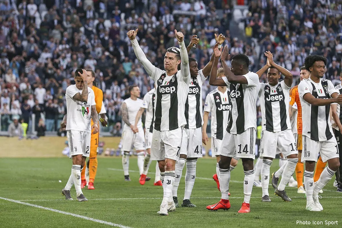 ita cristiano ronaldo ne larguera pas une vieille dame icon spi 200419 45 02251083