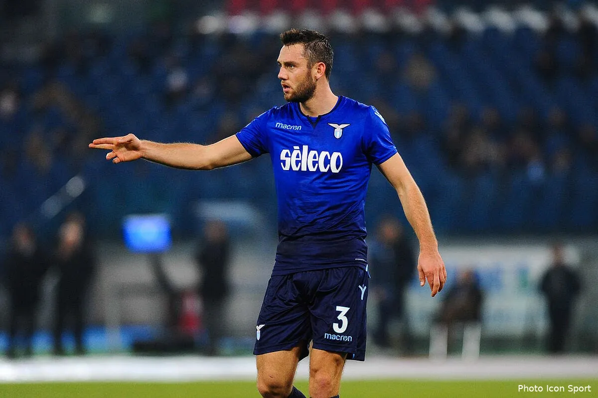 ita des hackers profitent du mercato pour piller la lazio de vrij214197