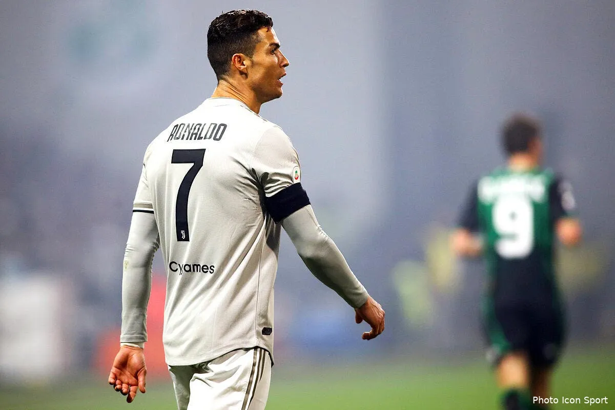 ita marketing vestiaire pourquoi la juve a recrute cristiano ronaldo icon lp 9216865244829