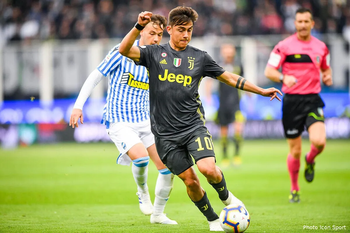 ita spal gagne et reporte le 35e scudetto de la juventus icon lp 9543354250405