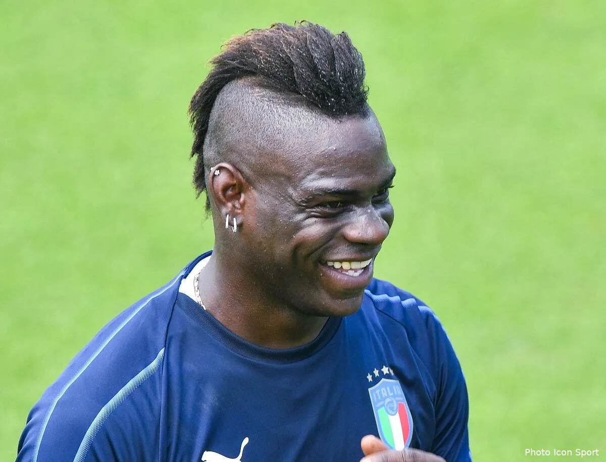 italie le vibrant hommage de balotelli a davide astori icon ipp 240518 93 17220333