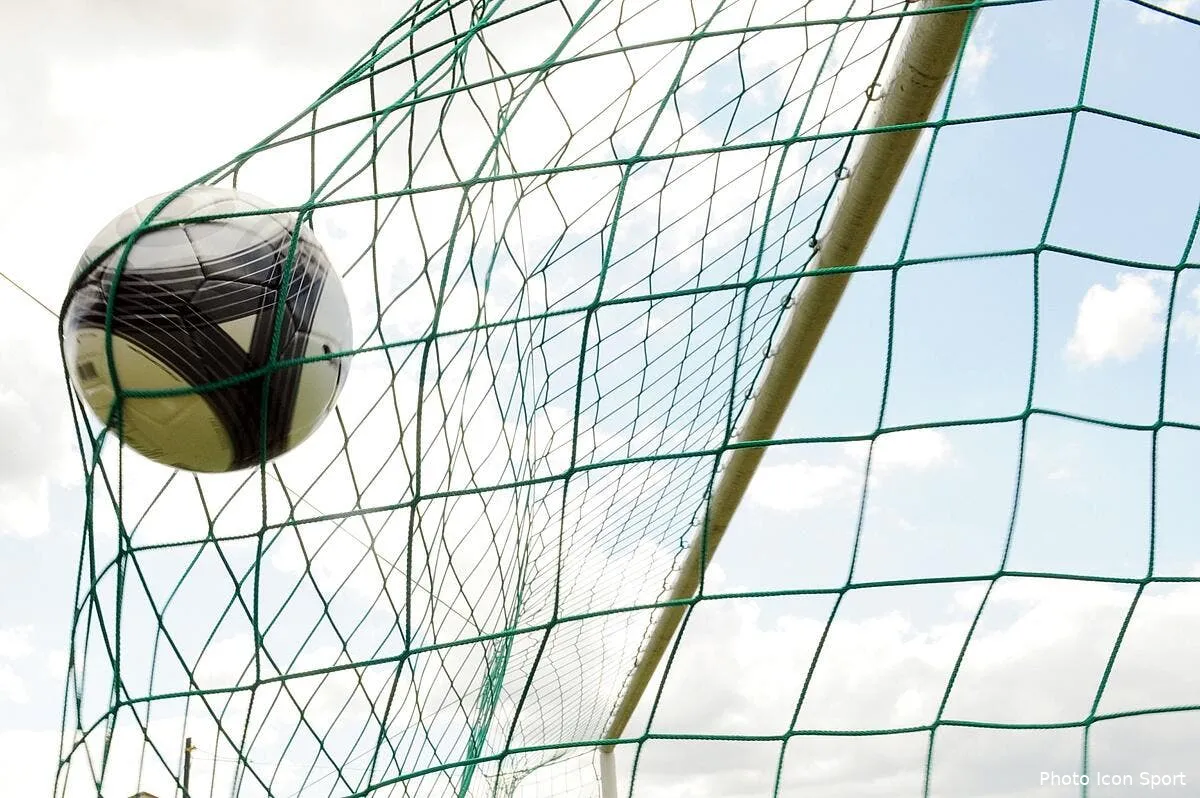 italie un 20 0 qui donne une sale image du football italien icon oap 220609 01 00245317