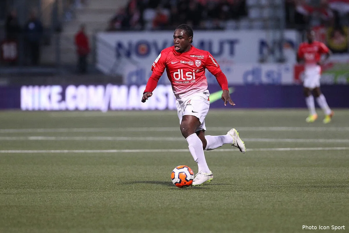 jeff louis refuse une offre qu il n a pas de l ol et monaco iconsport mrv 180414 08 0987893