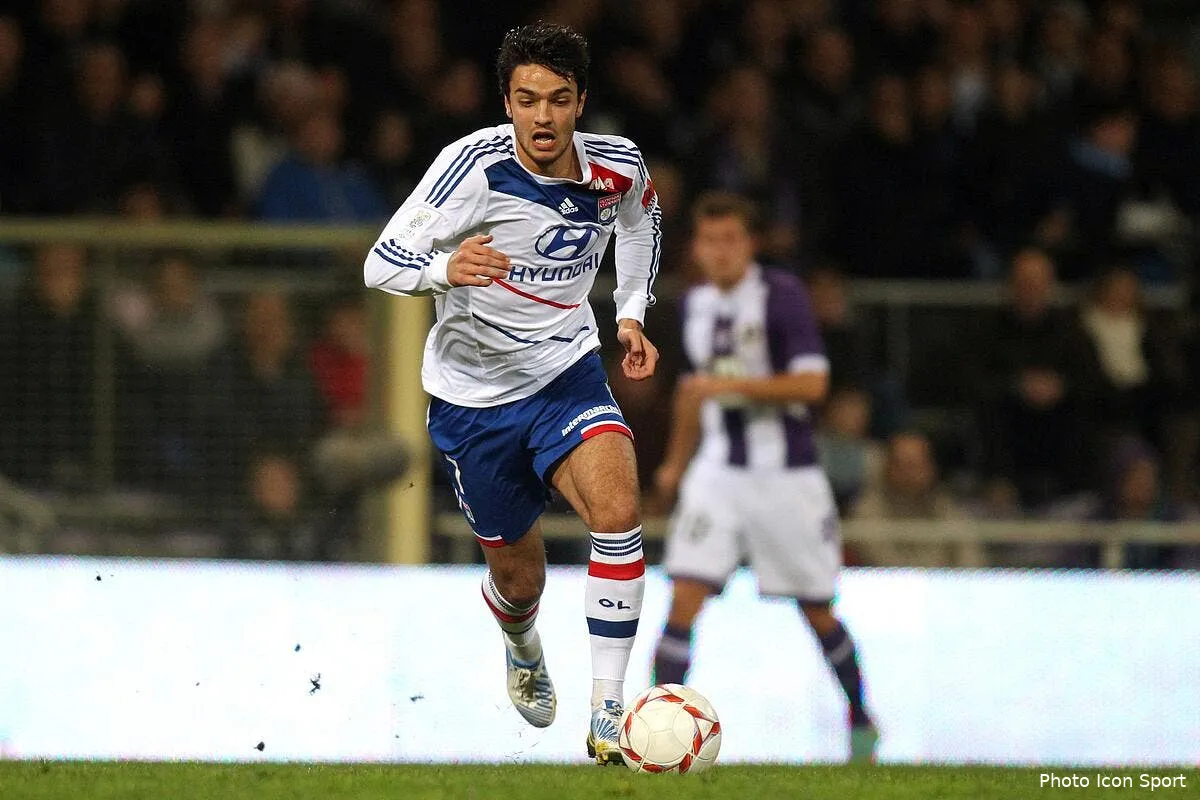 jeune pro a l ol grenier en confie les pieges iconsport blo 251112 89 1446359